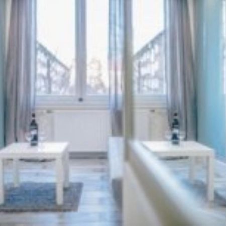 Modry Apartman, Racianska 29, Bratislava Ngoại thất bức ảnh