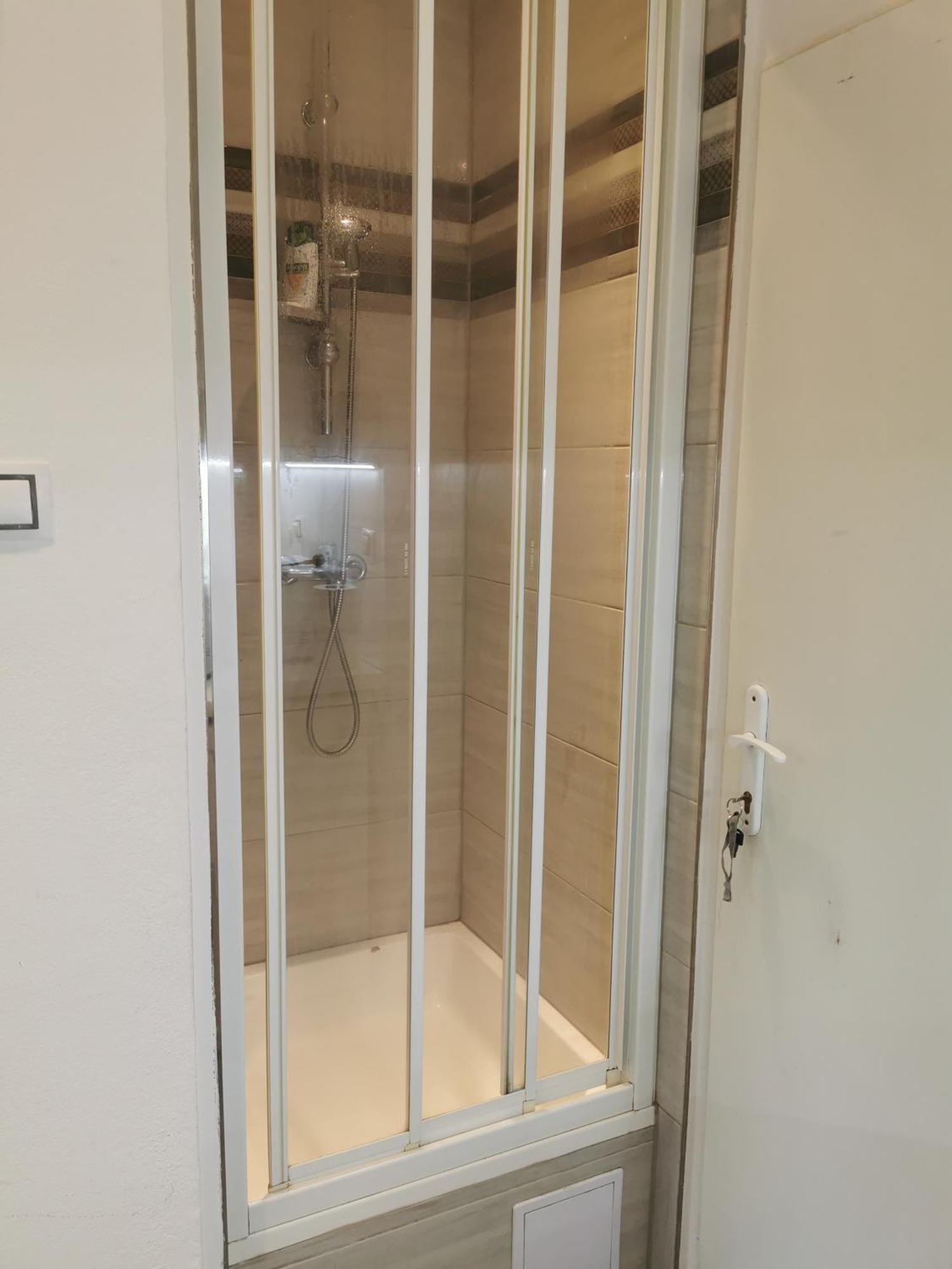 Modry Apartman, Racianska 29, Bratislava Ngoại thất bức ảnh